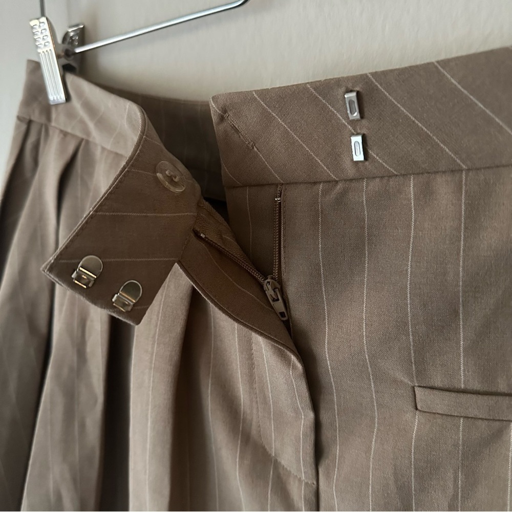 Zara Boxy Mini Micro Pleated Striped Skirt in Tan Bloggers Fave Medium NWT - Picture 7 of 10